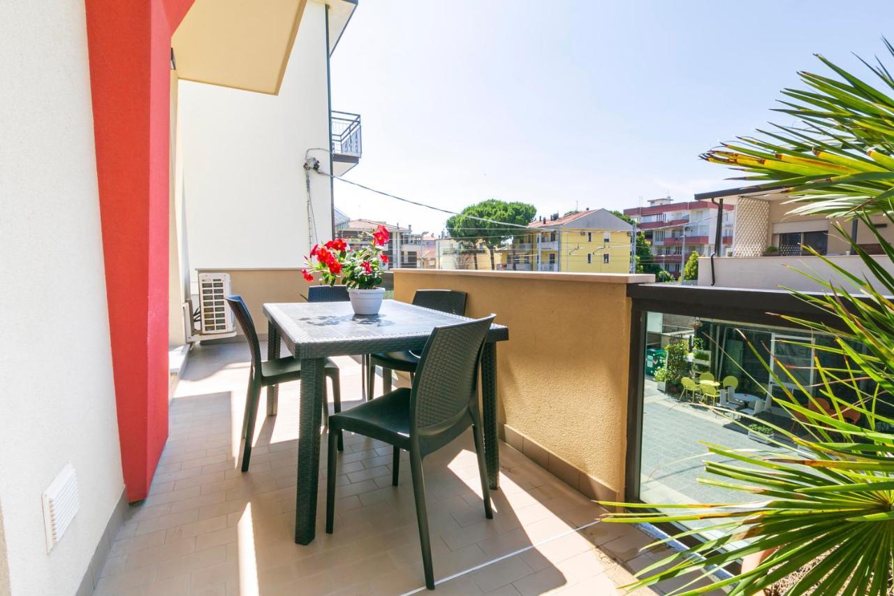 Residence Hotel Le Stelle Rimini Bagian luar foto