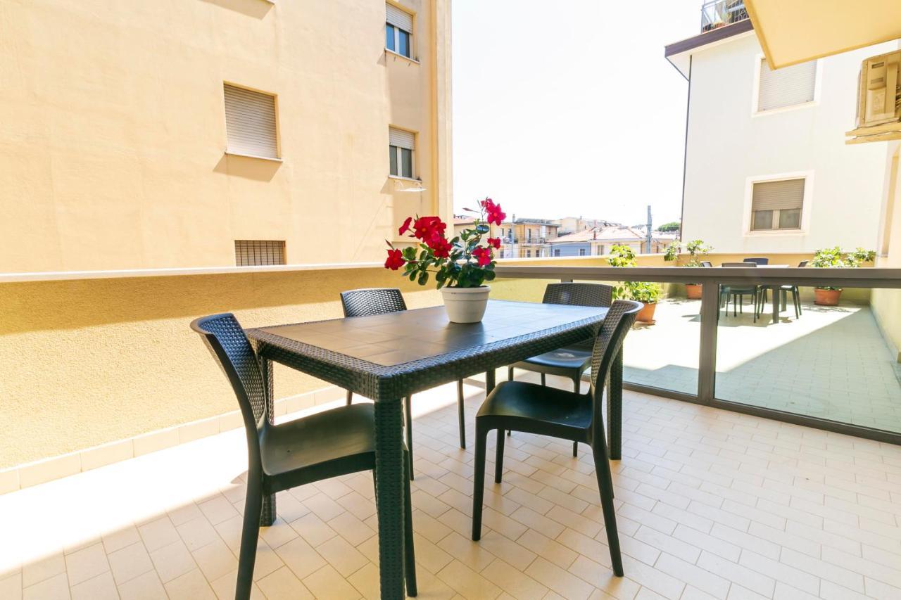 Residence Hotel Le Stelle Rimini Bagian luar foto